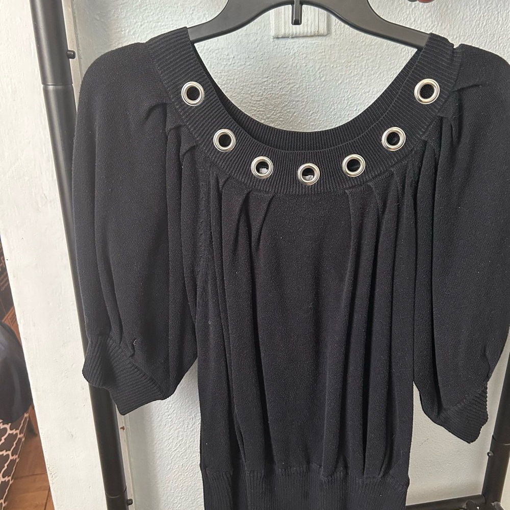Short sleeve sweater